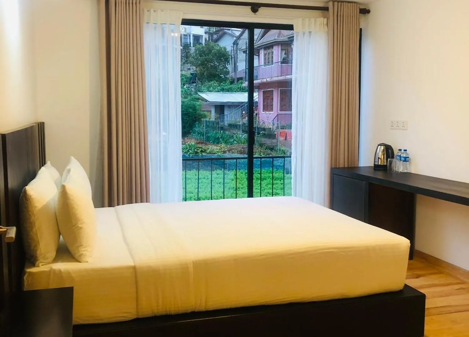 Guest house R21 Nuwara Eliya Hotel