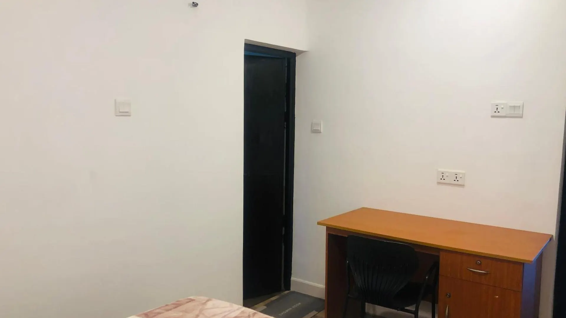 Guest house R21 Nuwara Eliya Hotel